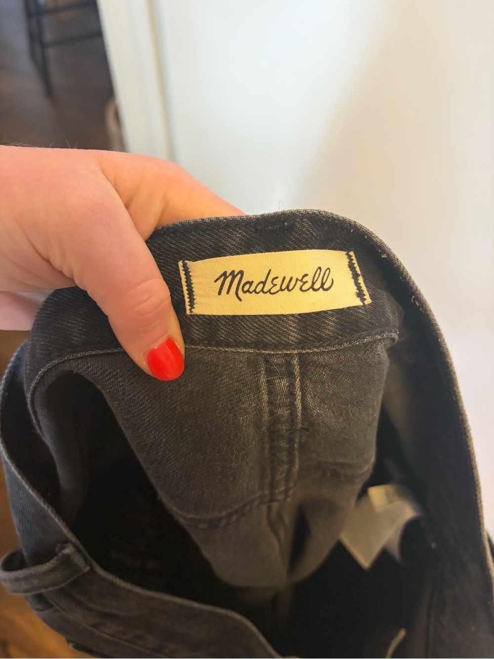 Madewell Relaxed Mid-Length Denim Shorts - Picture 5 of 6